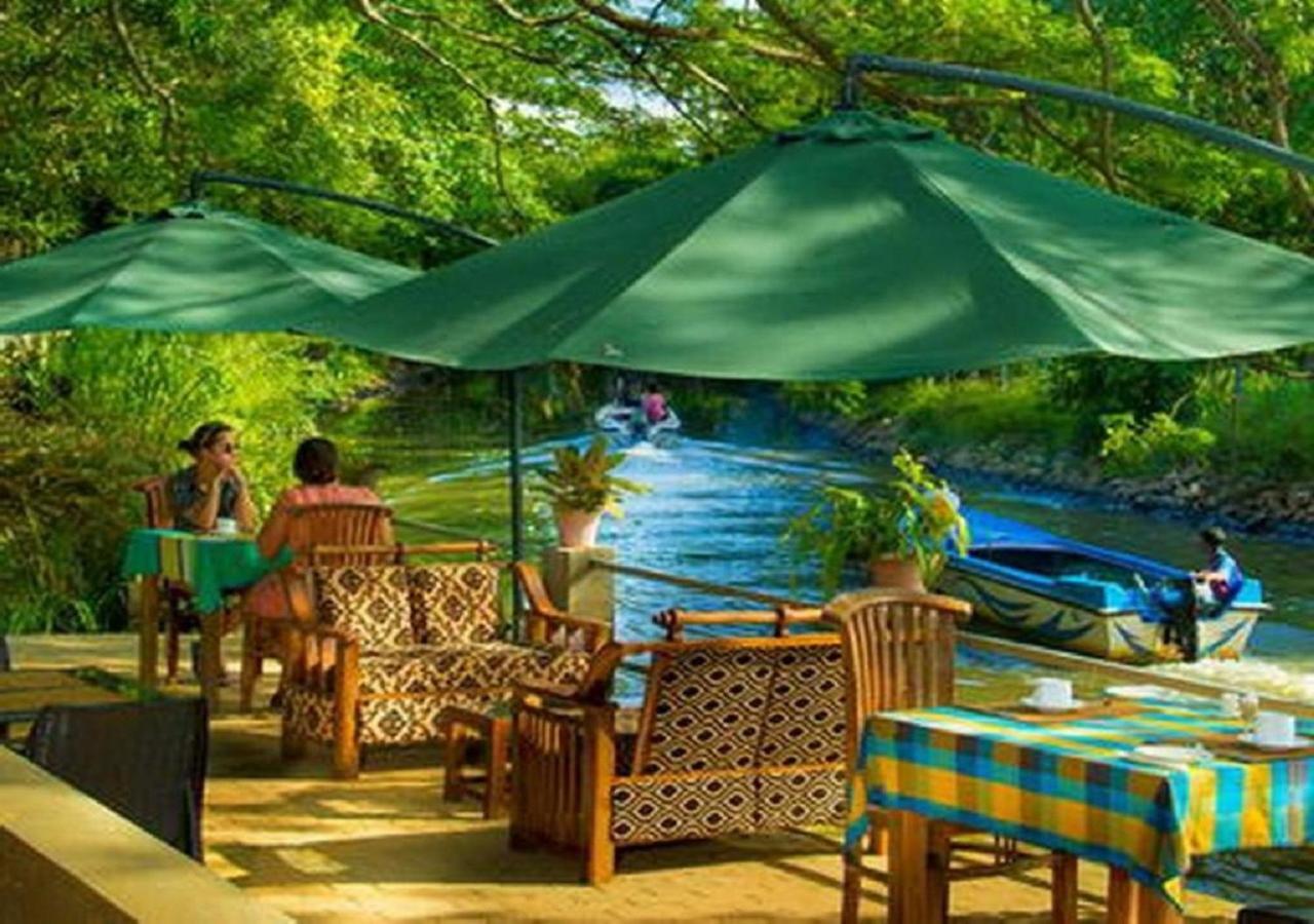 Serendib Village 3* Negombo