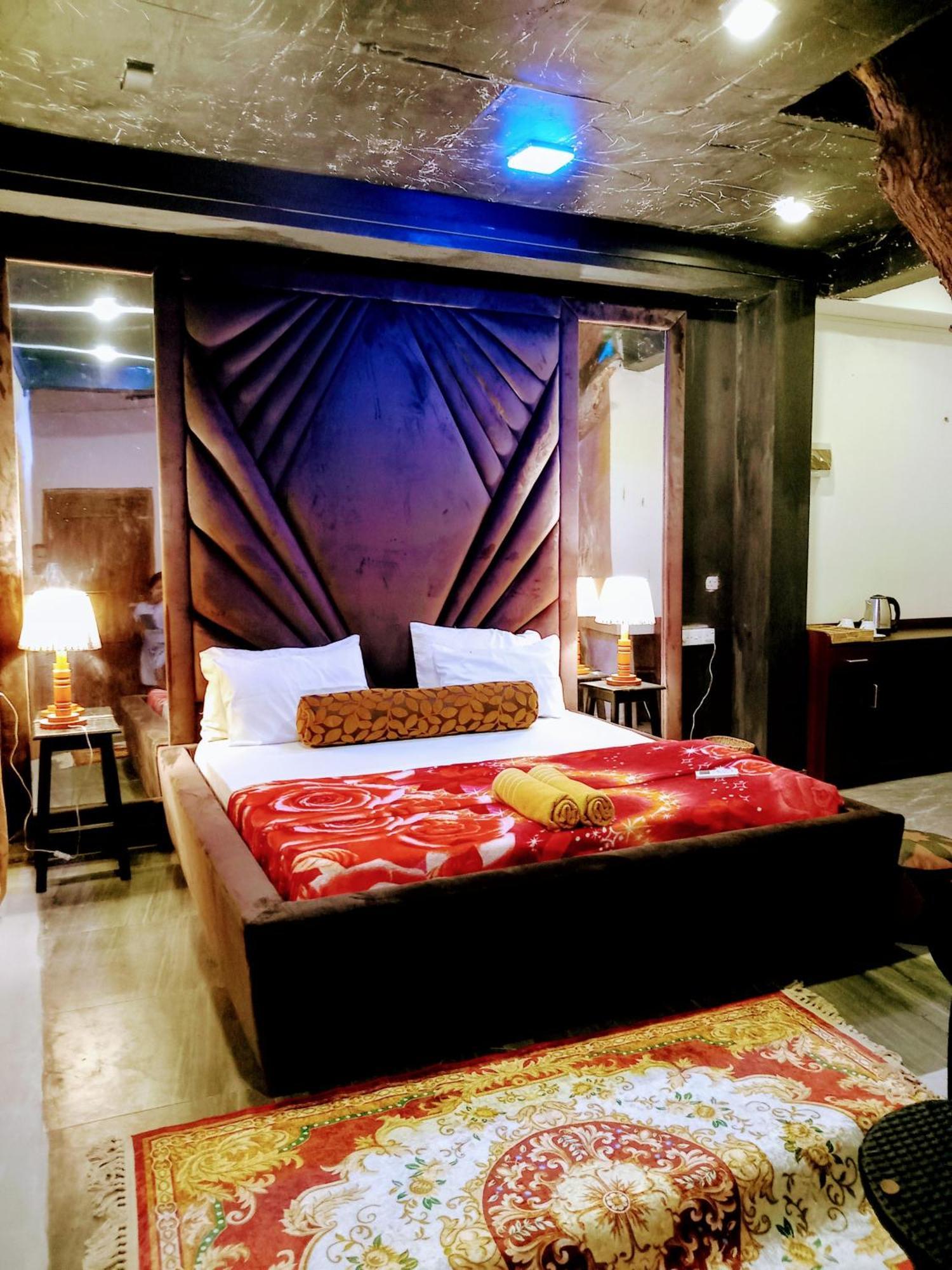 Serendib Village 3*