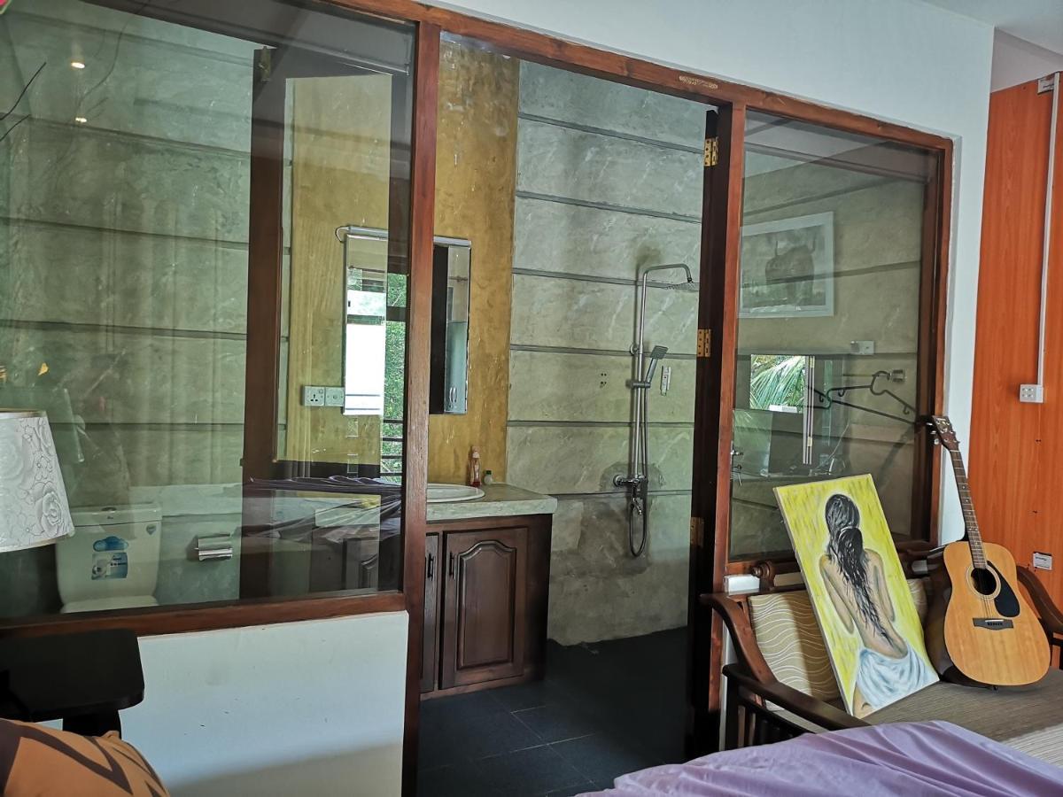 Serendib Village 3*